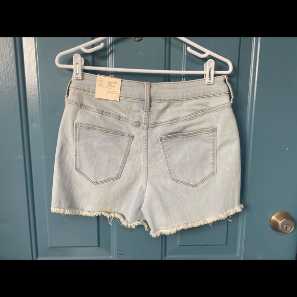 NWT-Universal Thread High Rise Soft Shorts - Picture 6 of 10